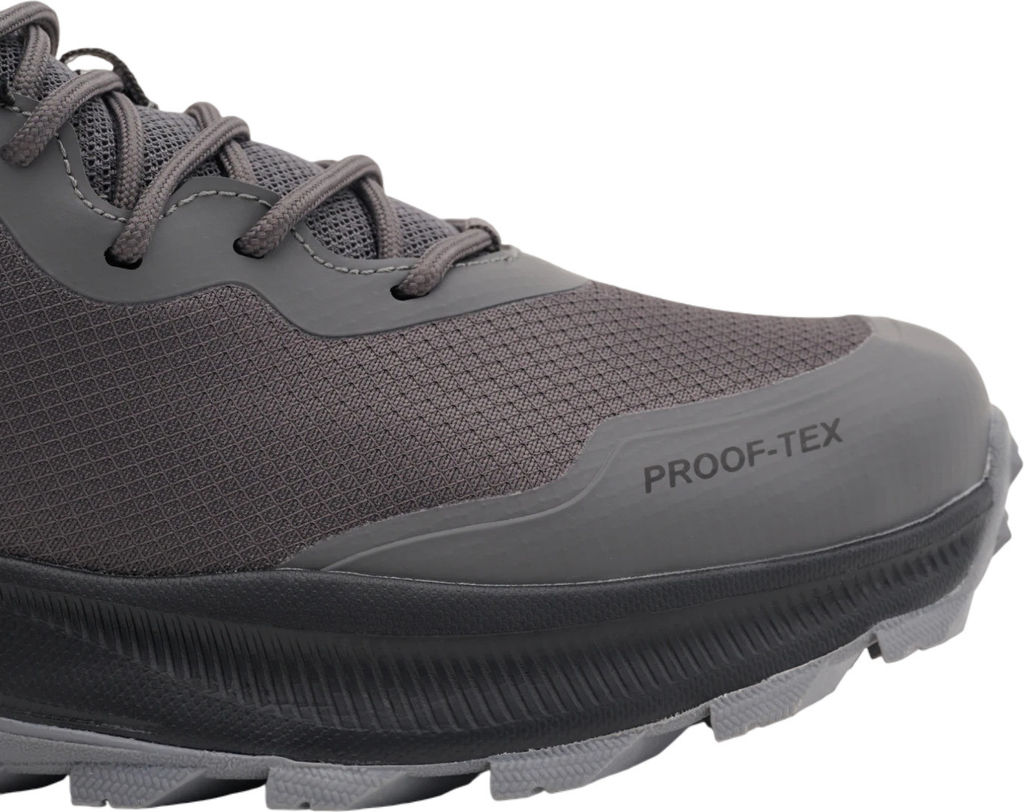 Кроссовки взрослые