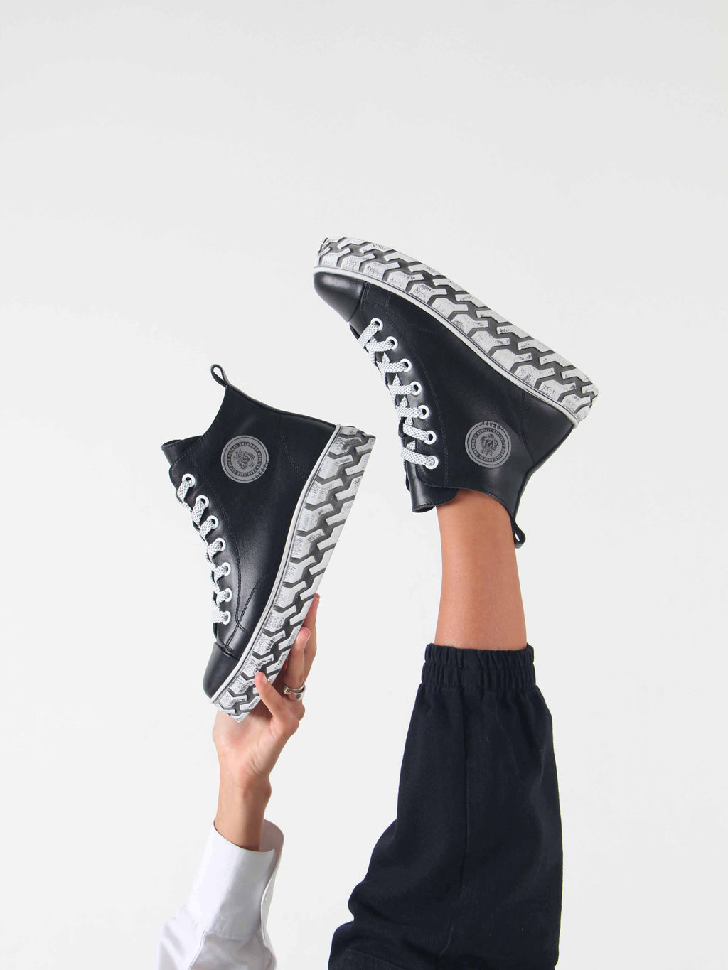 Ботинки 213.icebergw. black/Байка