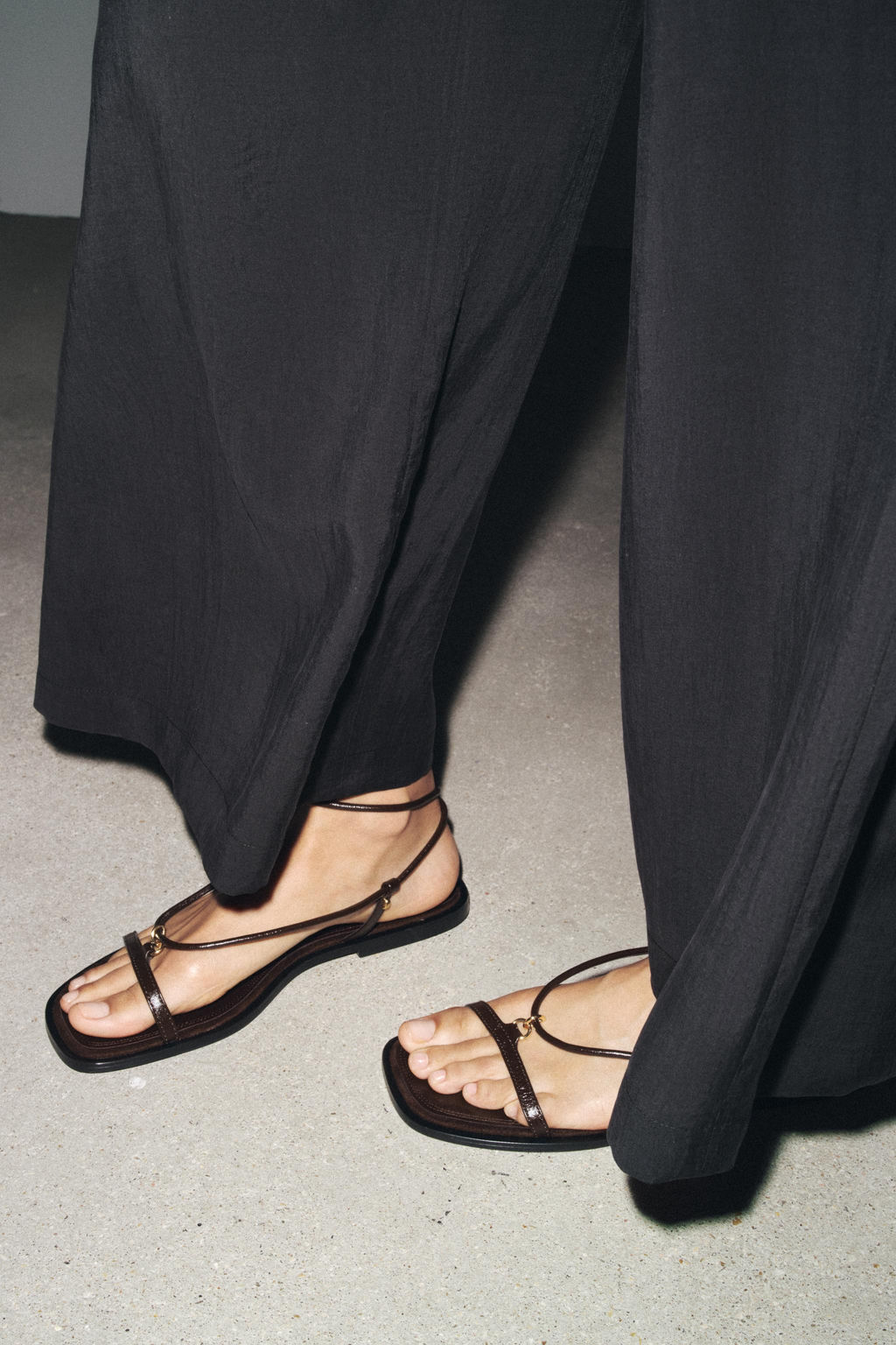 LEATHER THIN STRAPPY SANDALS - Zara фото 11