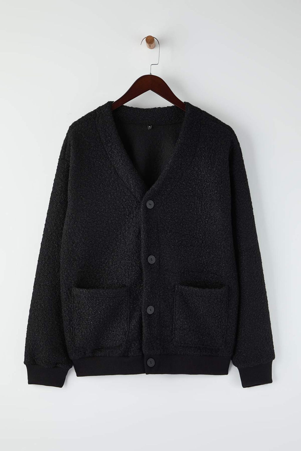 Siyah Oversize/Genis Kesim V Yaka Dugmeli Kal?n H?rka TMNAW26HI00004