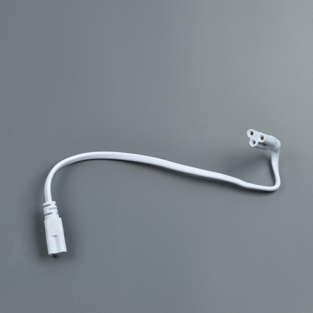 UCX-PP3/L10-030 WHITE 1 POLYBAG Провод для соединения светильников для растений ULI-P. 30 см, 3 контакта. Белый. ТМ Uniel