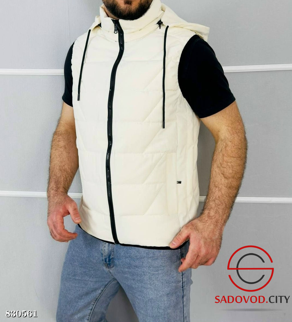 Жилетка мужская с капюшоном