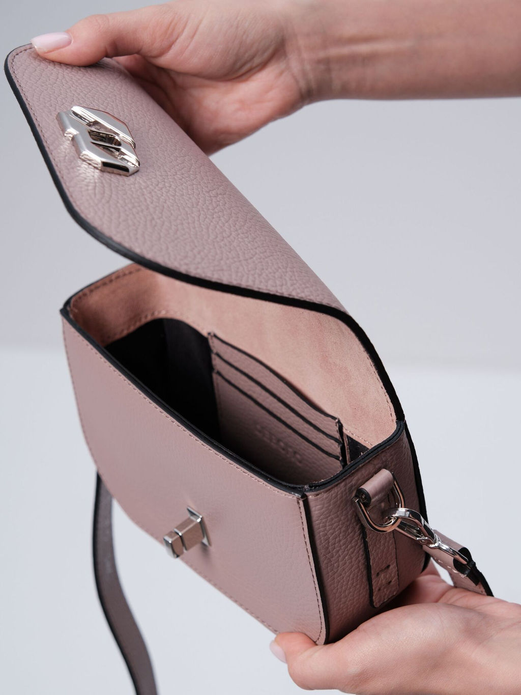 Сумка кросс-боди Deboro 30879 фруктовый мусс