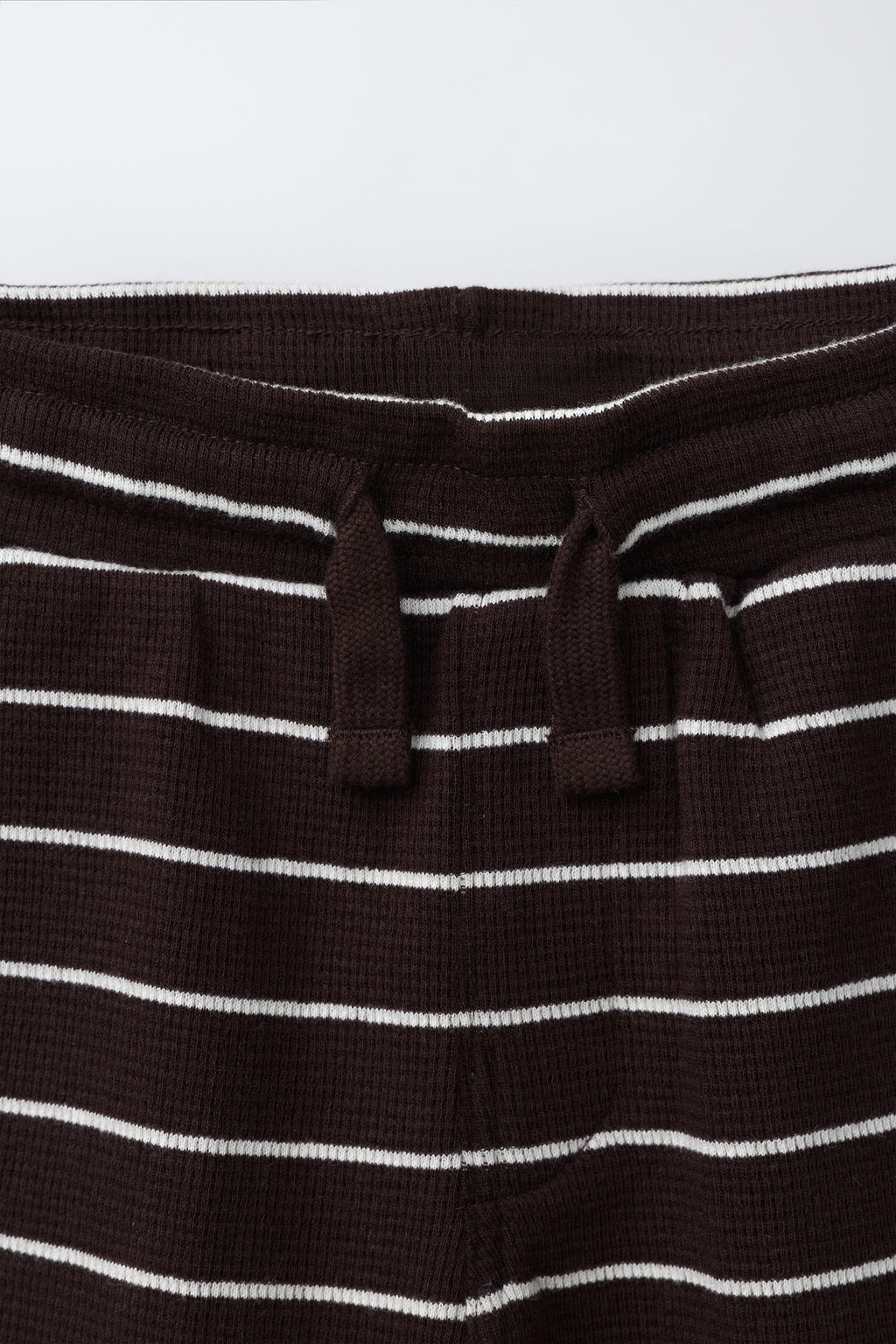 CONJUNTO WAFFLE CAMISA Y BERMUDA RAYAS / Marr?n - Zara фото 8
