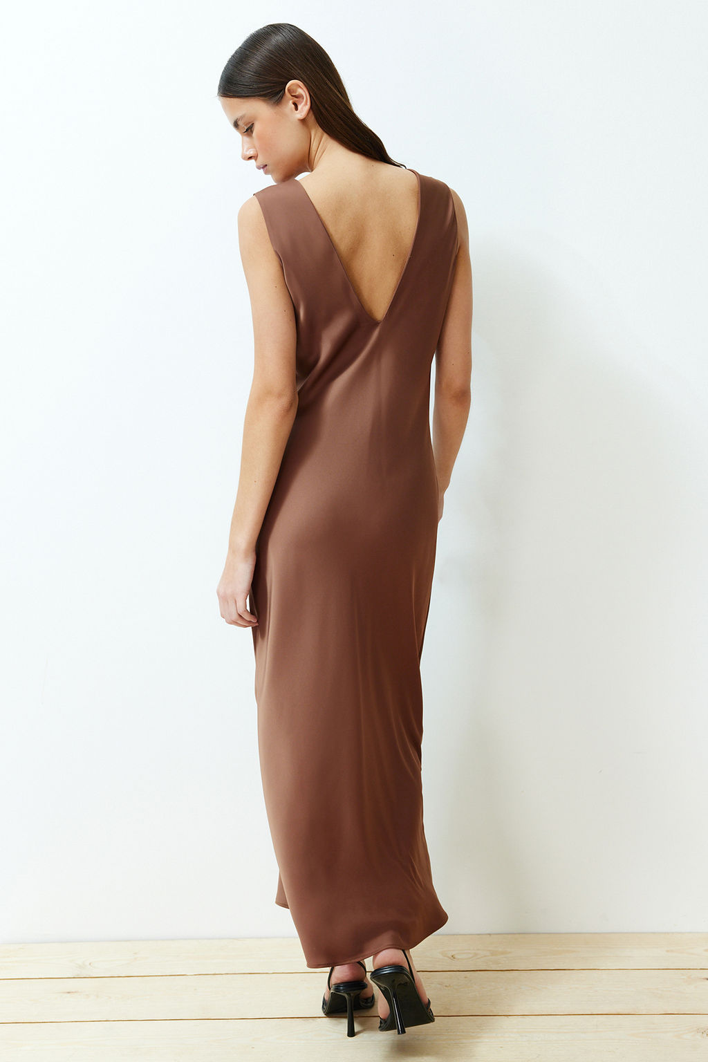 TRENDYOLMILLA Siyah Duz Maxi Dokuma Elbise TWOSS24EL00070 фото 13