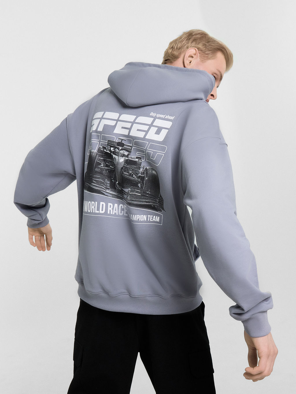 Худи мужское серое с принтом и надписью "world race"