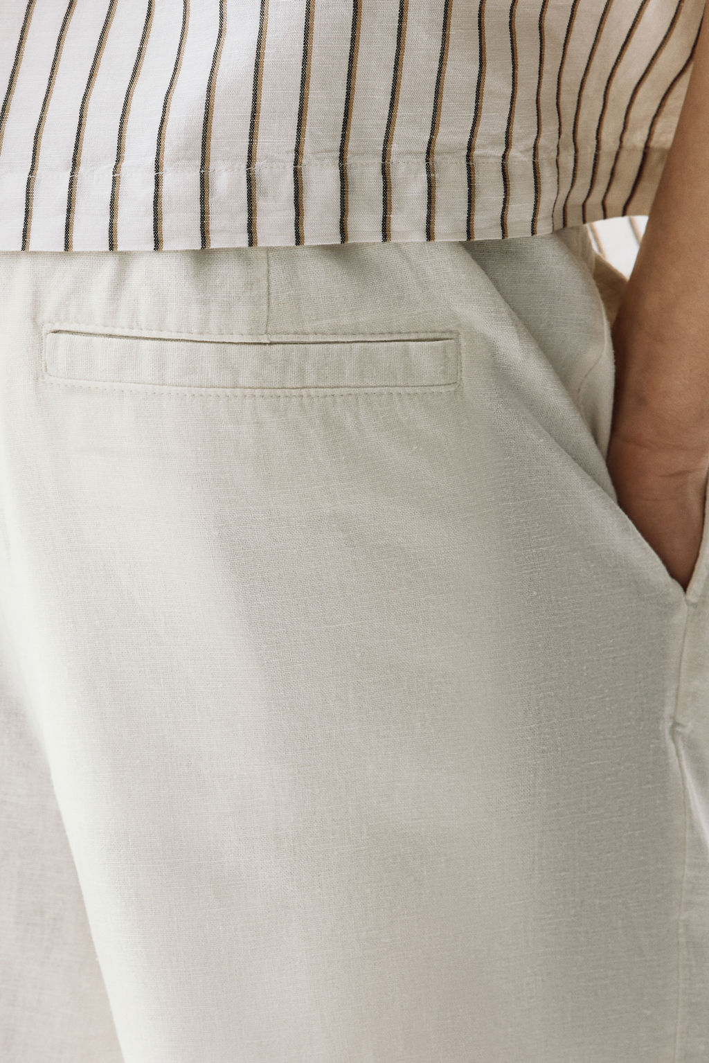 Pantal?n corto en mezcla de lino Relaxed Fit - H&m фото 7