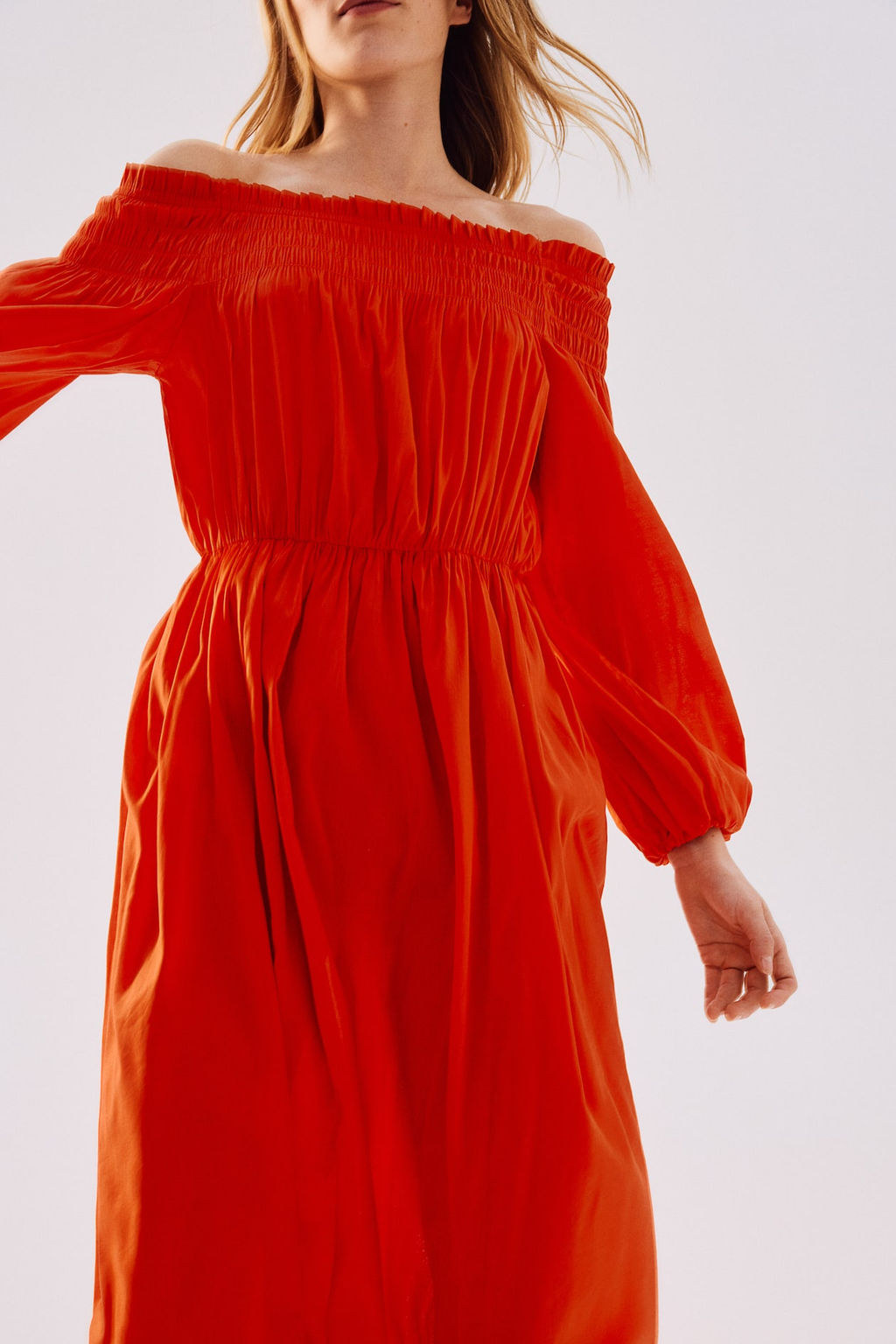 Vestido off-the-shoulder con escote nido de abeja - H&m фото 2