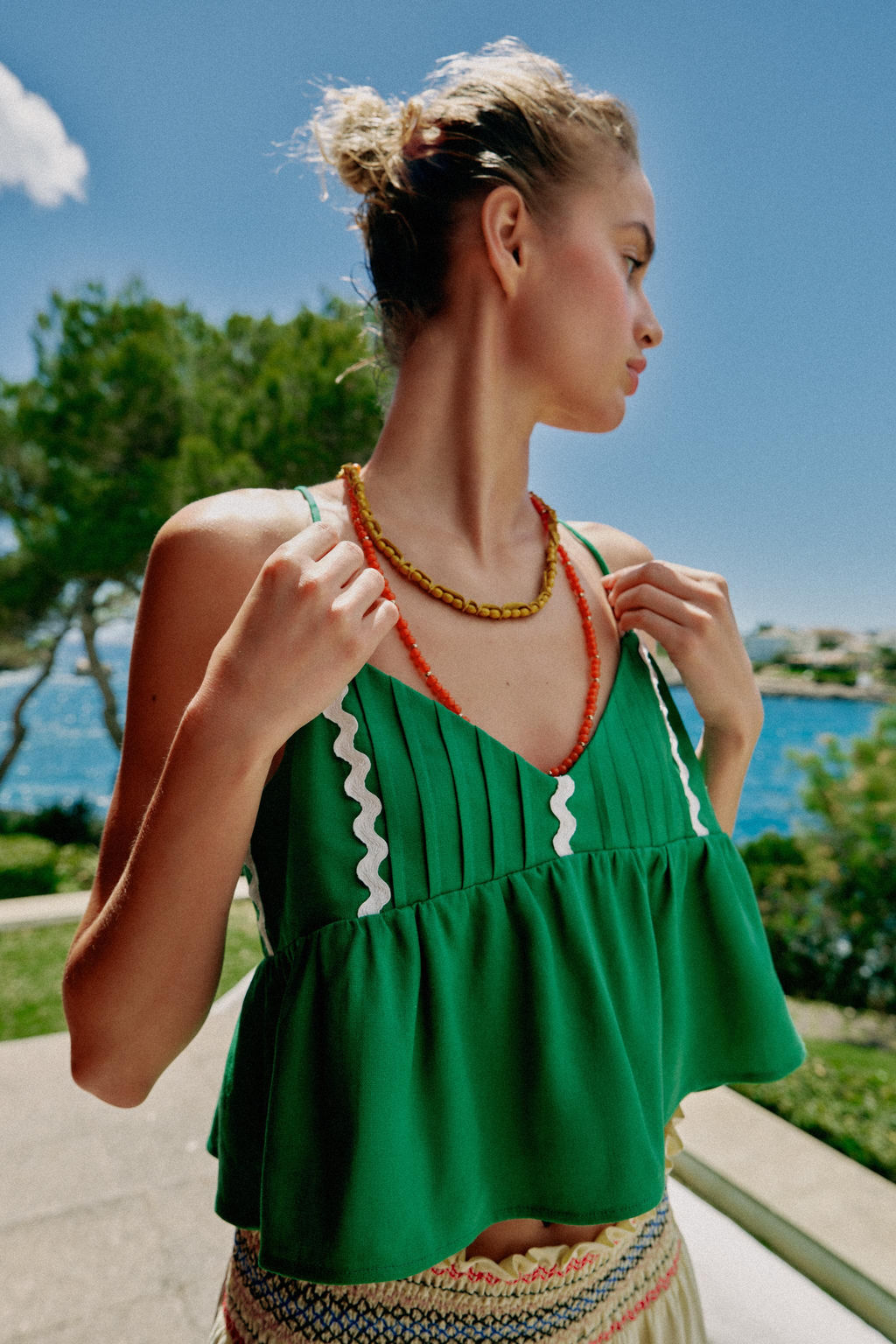 TOP TIRANTES CON LINO / Verde