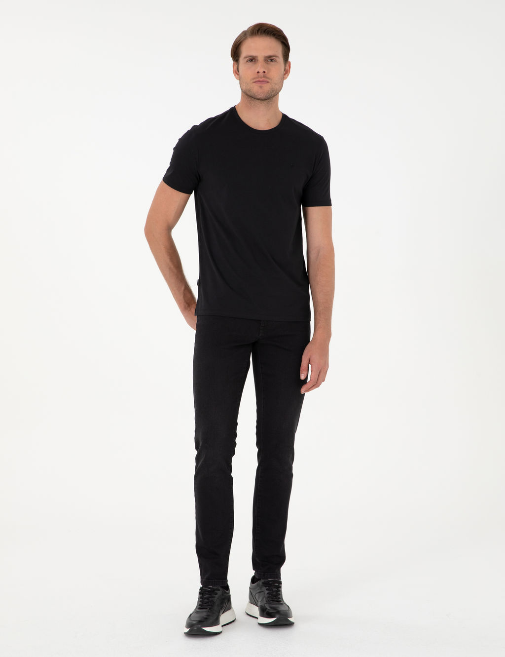 Siyah %100 Pamuk Slim Fit Bisiklet Yaka Basic Ti__rt