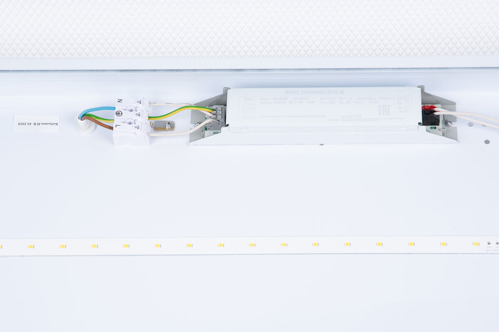 ULP-6060 54W/4000К IP40 PREMIUM WHITE Светильник светодиодный потолочный универсальный. Белый свет (4000K). 6600Лм. Корпус белый. В комплекте с и/п. ТМ Uniel.