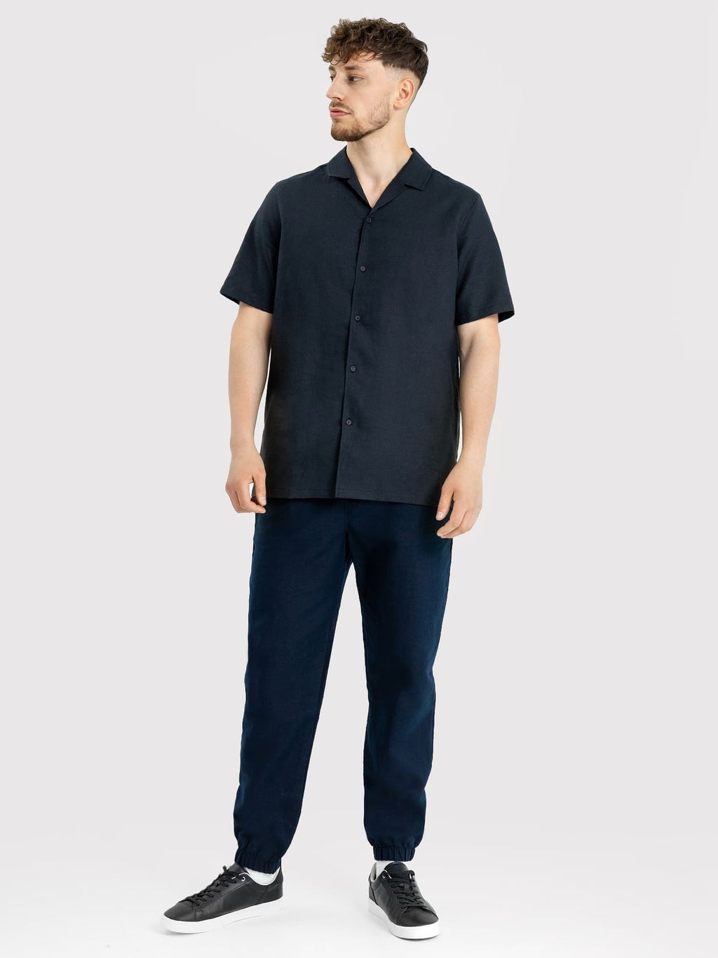 Мужская рубашка черная из хлопка и льна черный 111819 - Mark formelle фото 2