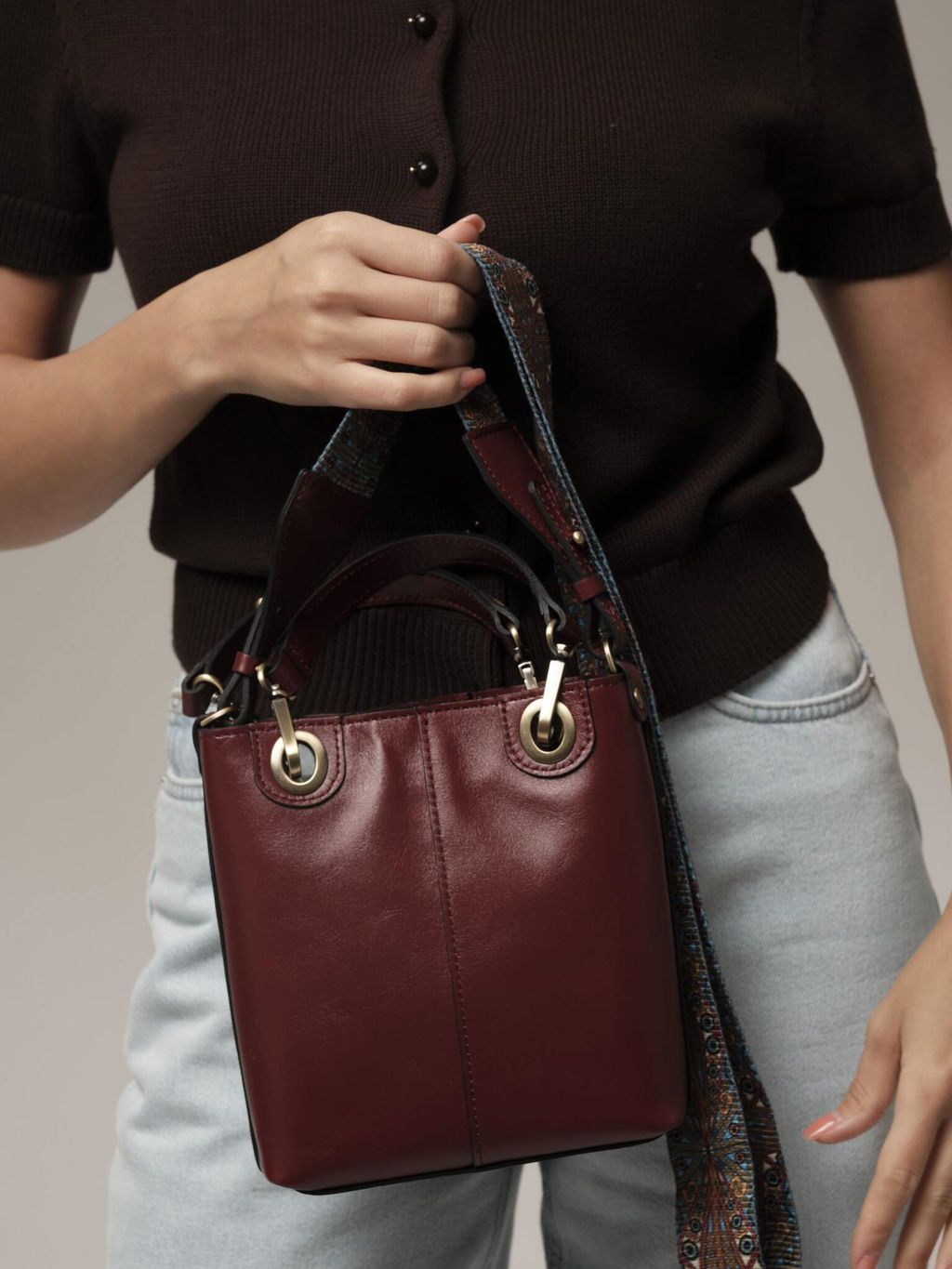 Сумка кожаная кросс-боди Deboro 30347 бордовый