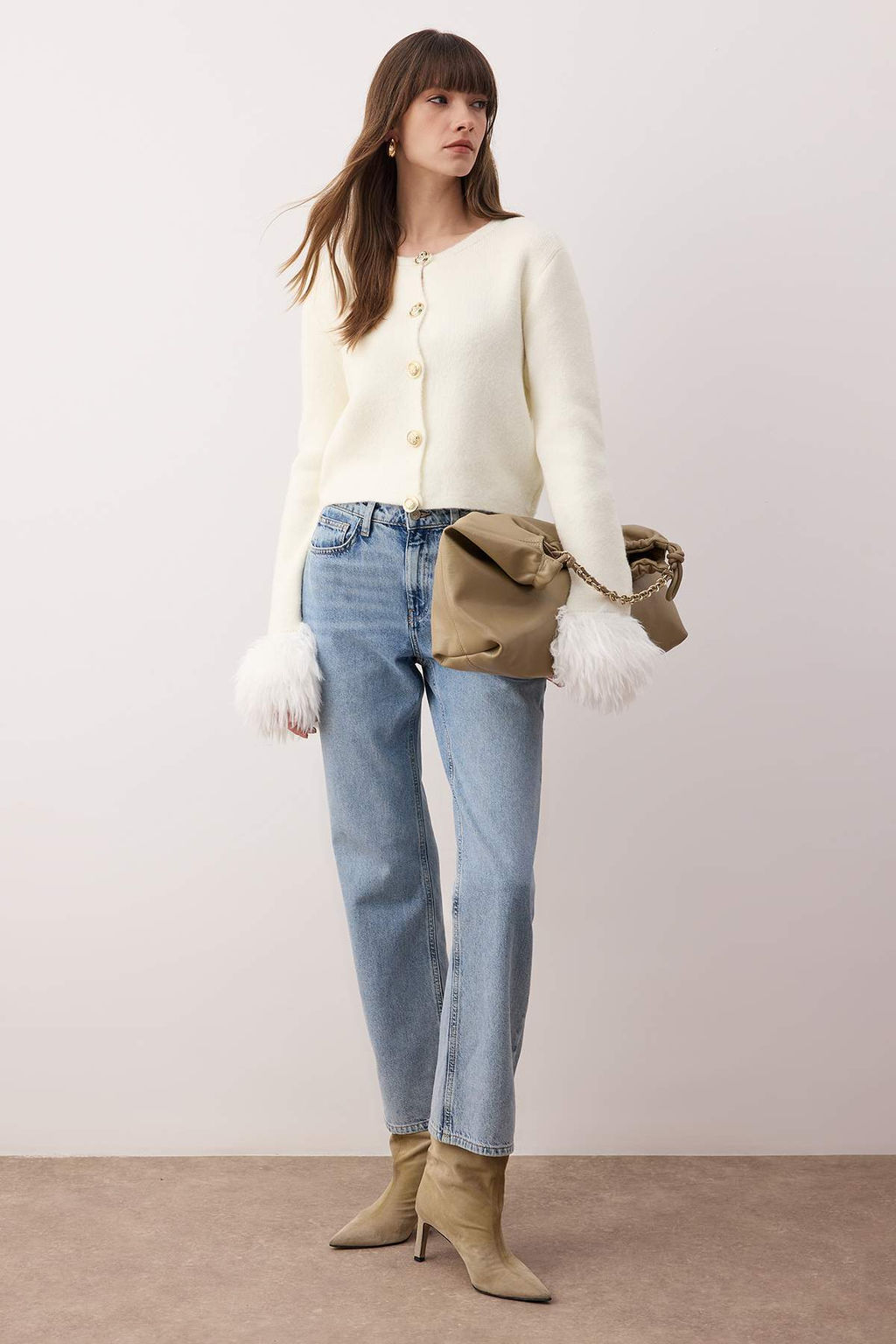 Ekru Otris ve Dugme Detayl? Triko H?rka TWOAW26HI00280