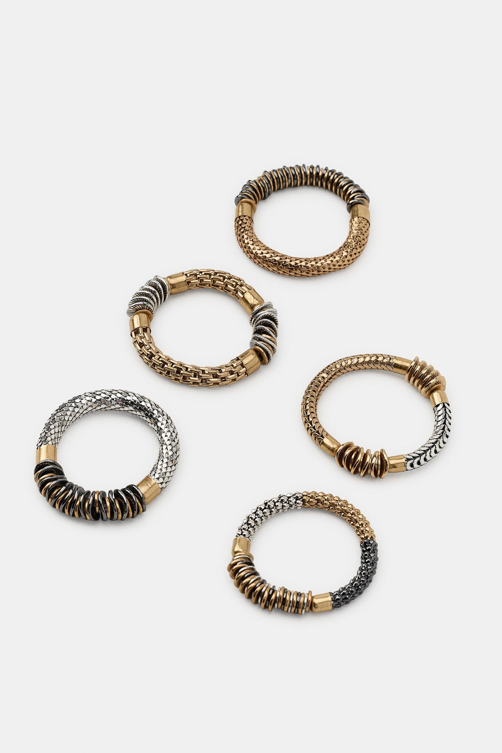 PACK 5 PULSERAS EL?STICAS PIEZAS MET?LICAS / Oro / Plata - Zara фото 4