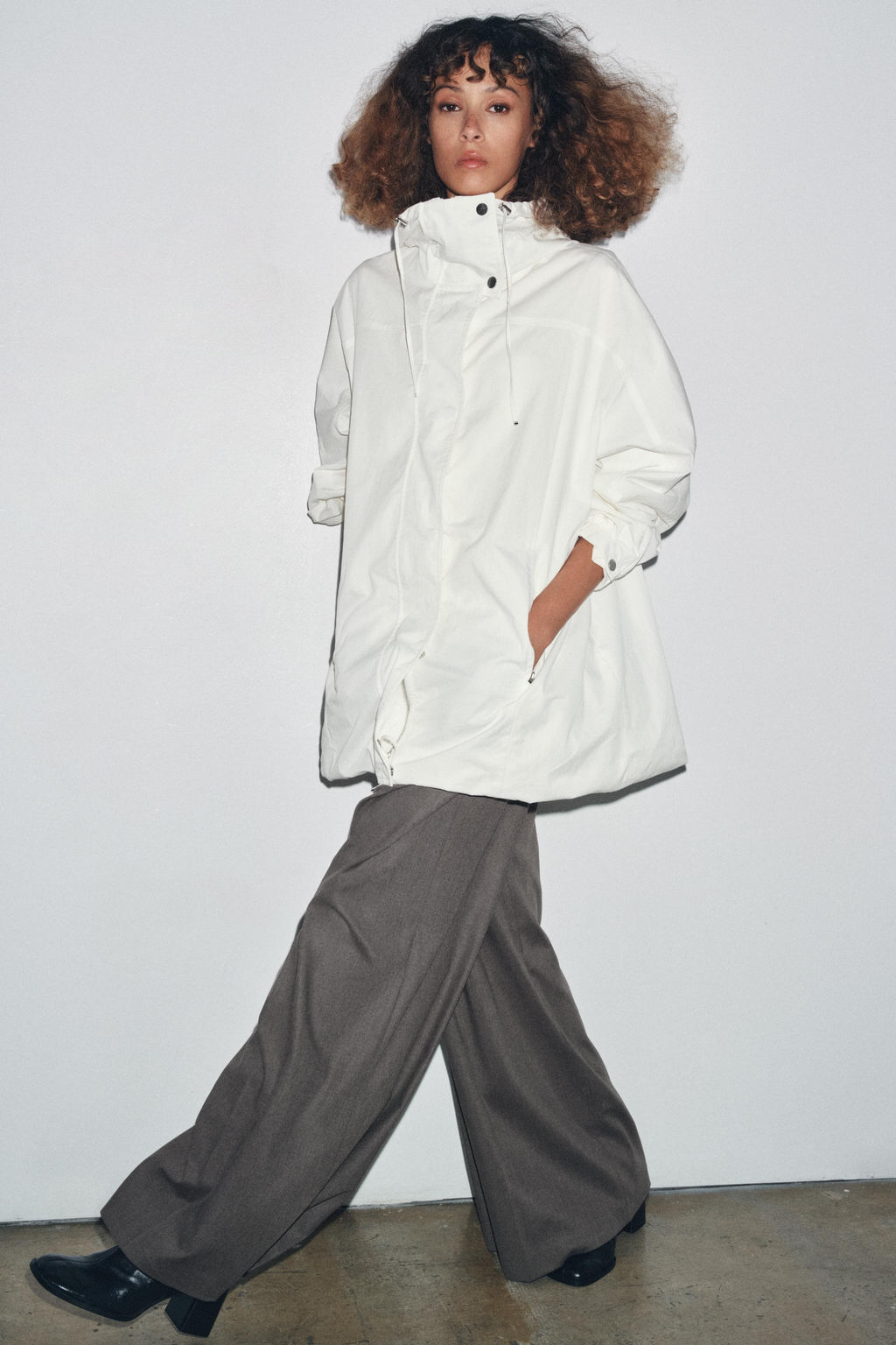 OVERSIZE MULTI-POSITION HOODED PARKA ZW COLLECTION - Zara фото 12