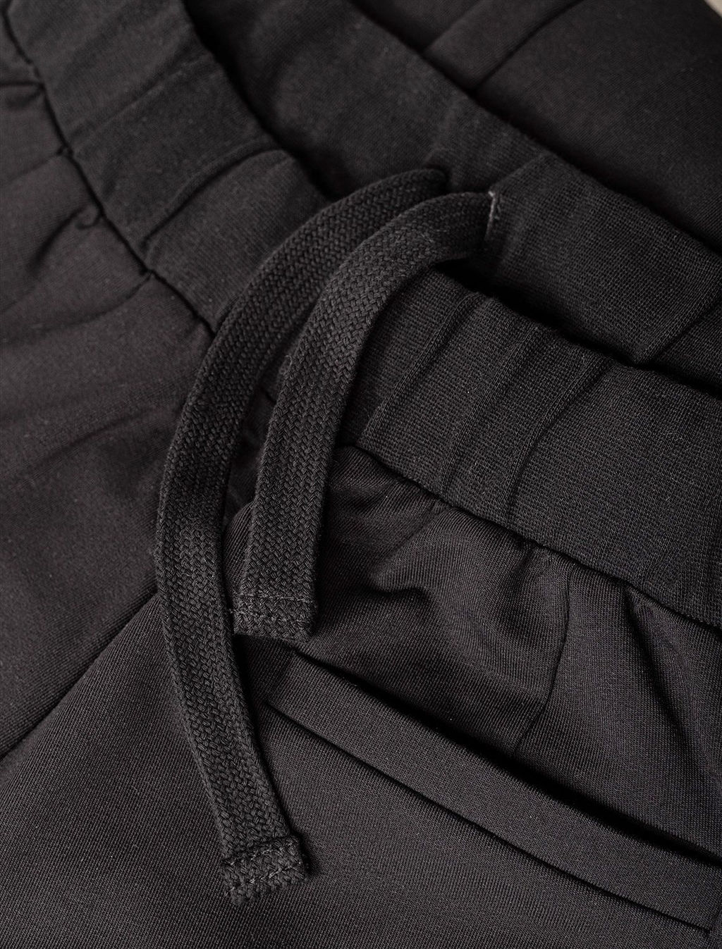 D44.056 Брюки женские черный