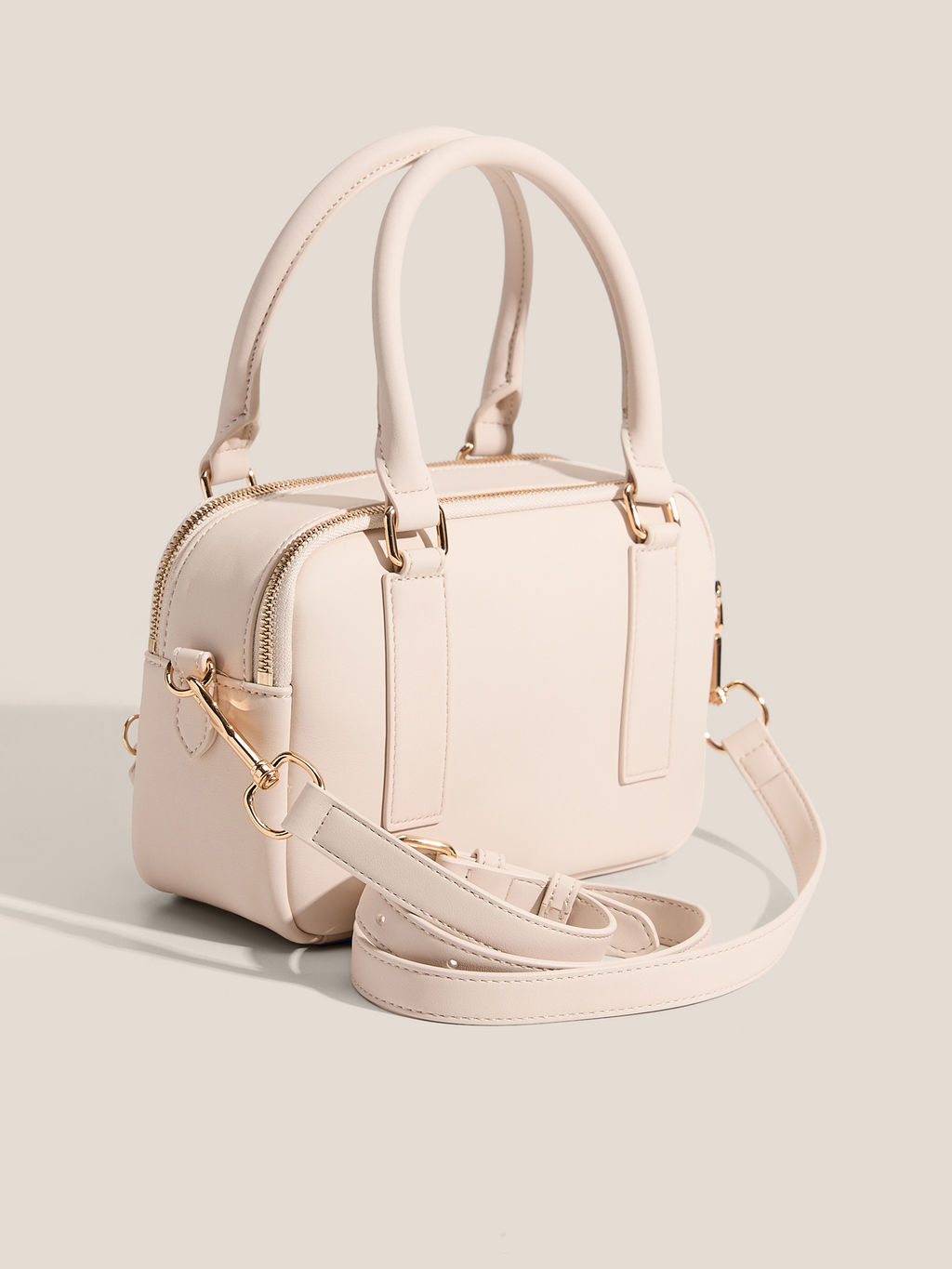 Женская сумка с ручками LOVE MOSCHINO PURE ESSENTIAL Артикул 4561267, молочно-бежевый  фото 3