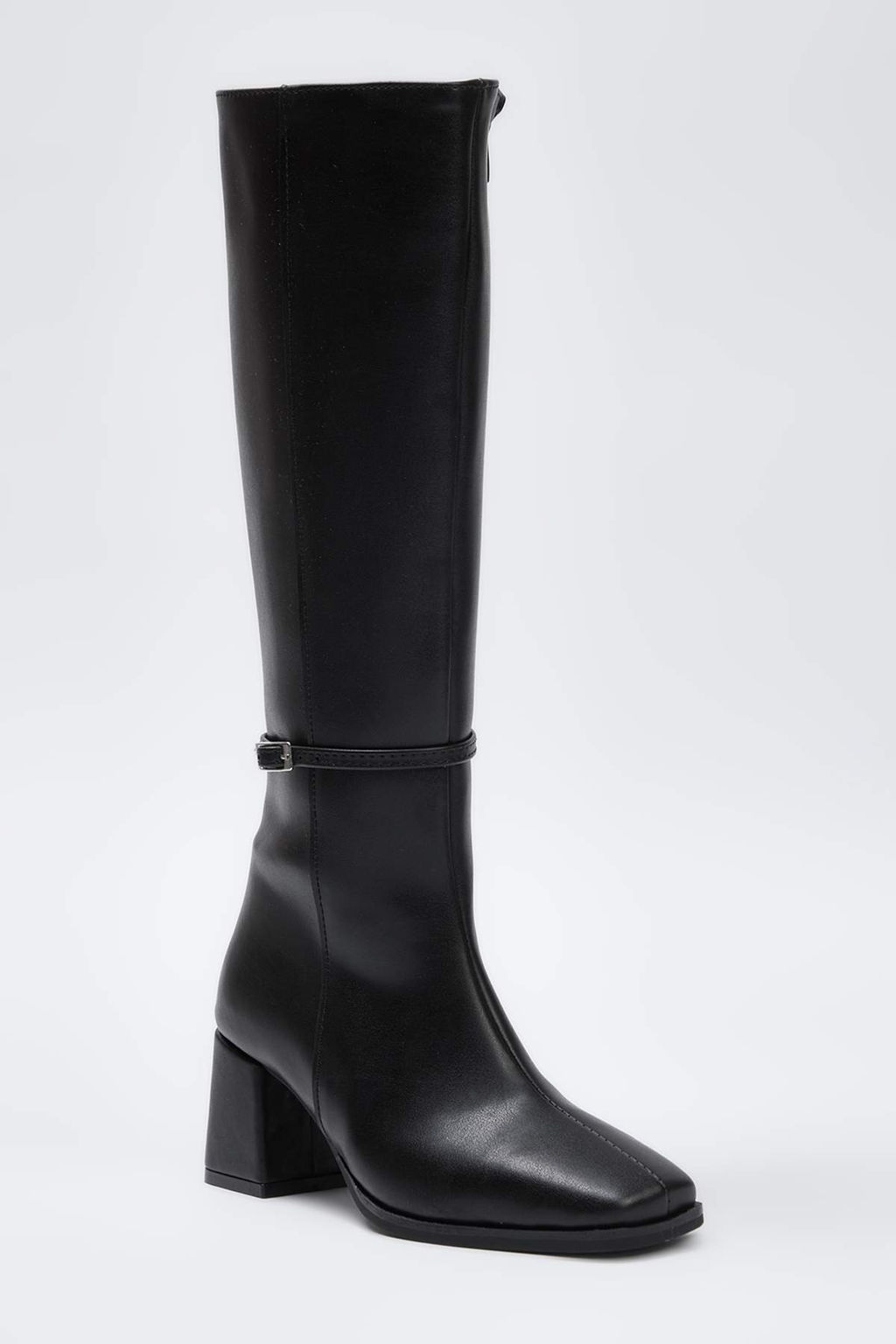 Siyah Bant Detayl? Kare Burun Blok Topuklu Kad?n Cizme
TAKAW26CZ00007