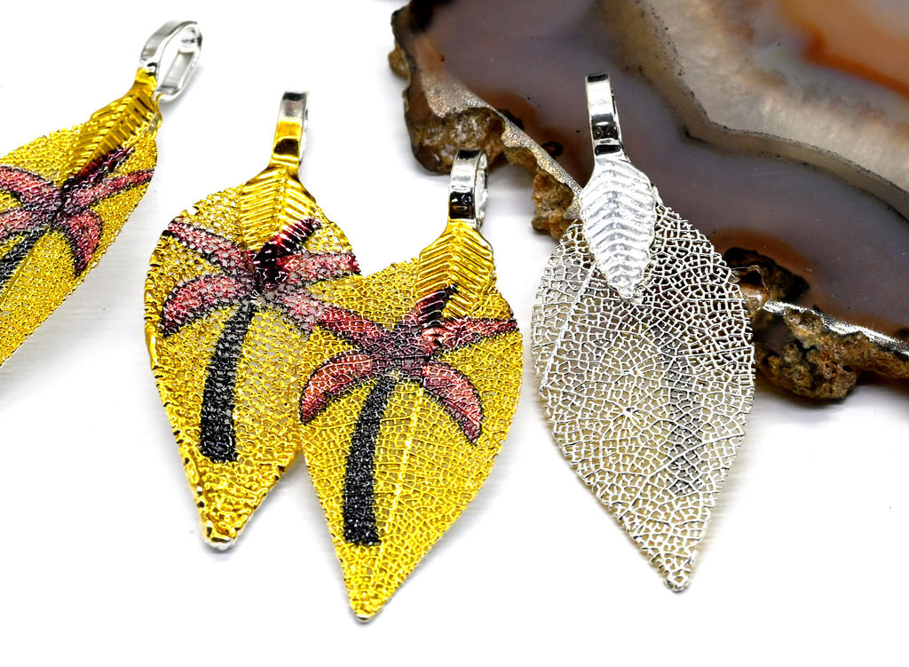 Подвеска Лист 14*39мм цв.желтый