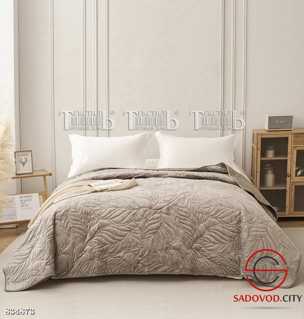 Покрывало на кровать велюровое