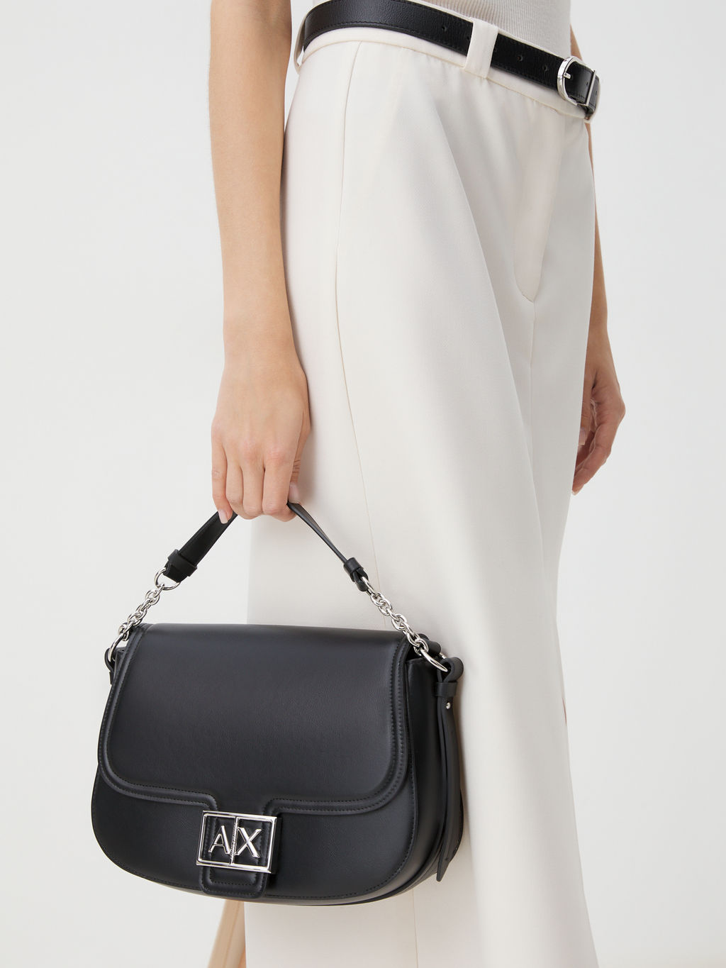 Женский сэдл ARMANI EXCHANGE Артикул 4081541, черный  фото 2