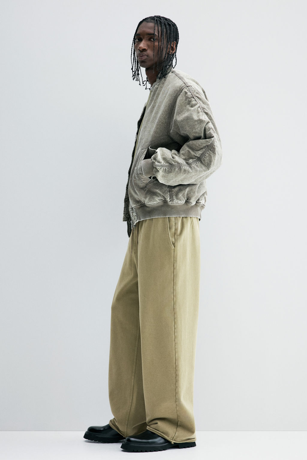 Pantal?n estilo ch?ndal efecto lavado Relaxed Fit - H&m фото 2