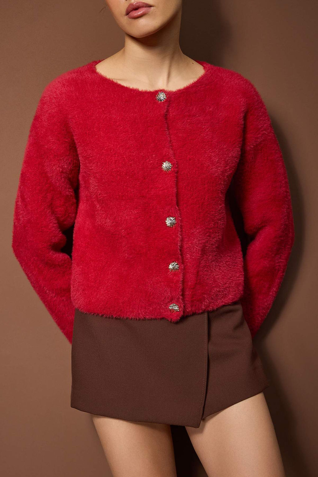 K?rm?z? Mucevher Dugme Detayl? Yumusak Dokulu Triko H?rka TWOAW26HI00293 - Trendyolmilla фото 3