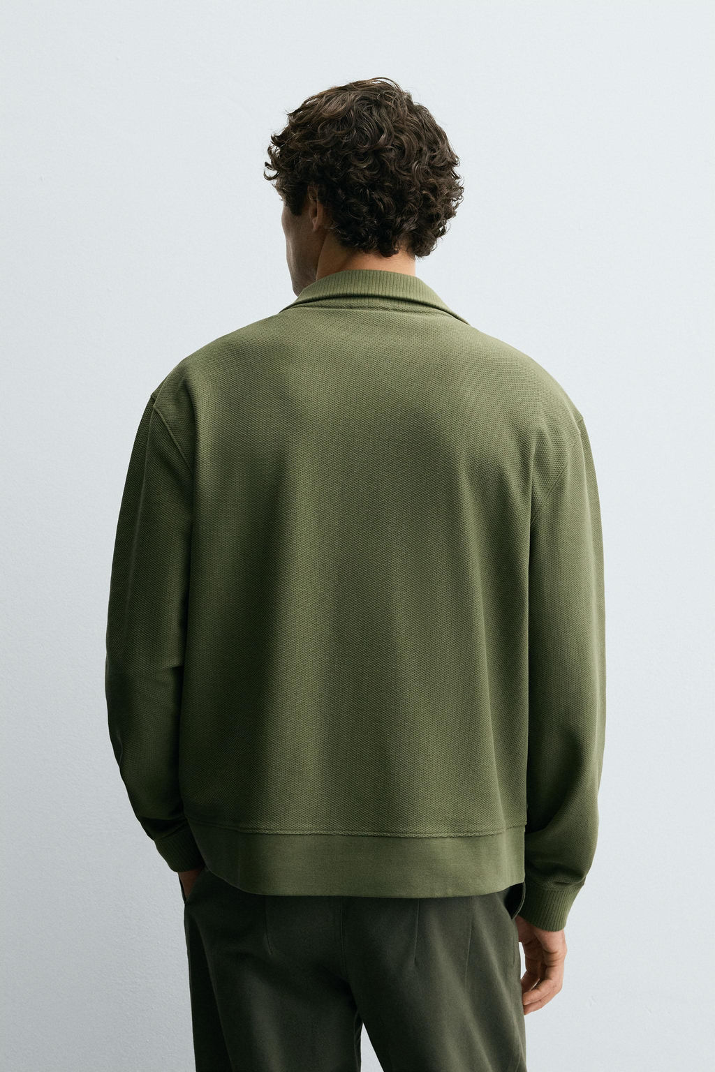 LIGHTWEIGHT QUARTER-ZIP SWEATSHIRT - Zara фото 3