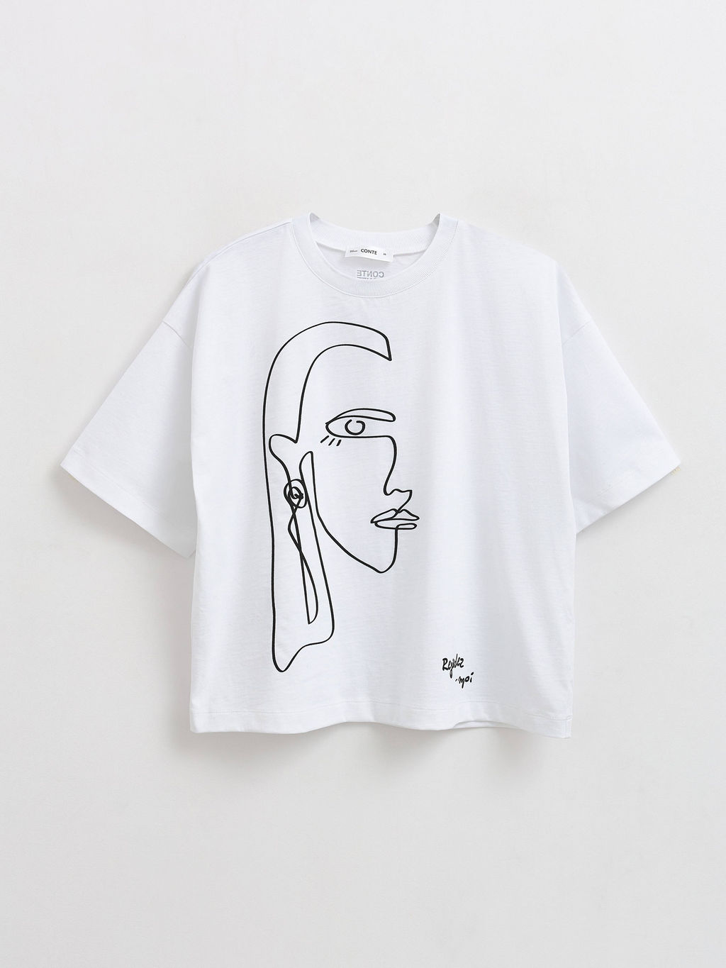 CONTE Свободная футболка из хлопка с рисунком Born in love LD 2675 white-profile