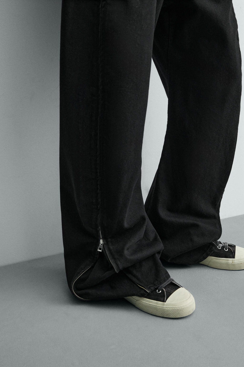 JEANS BARREL FIT CREMALLERAS / Negro - Zara фото 7