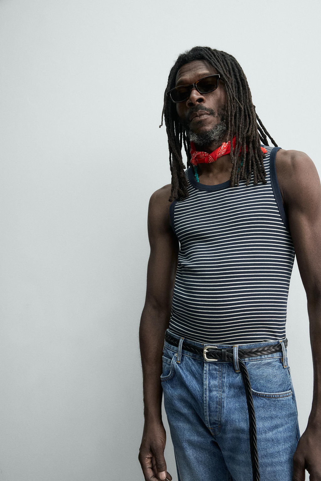 CAMISETA TANK JACQUARD RAYAS X AARON LEVINE / Azul / Blanco