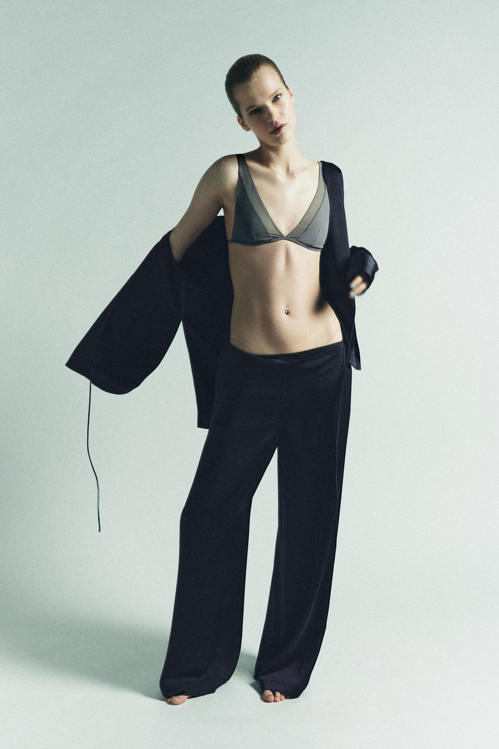 HIGH-WAIST SATIN TROUSERS - Zara фото 2