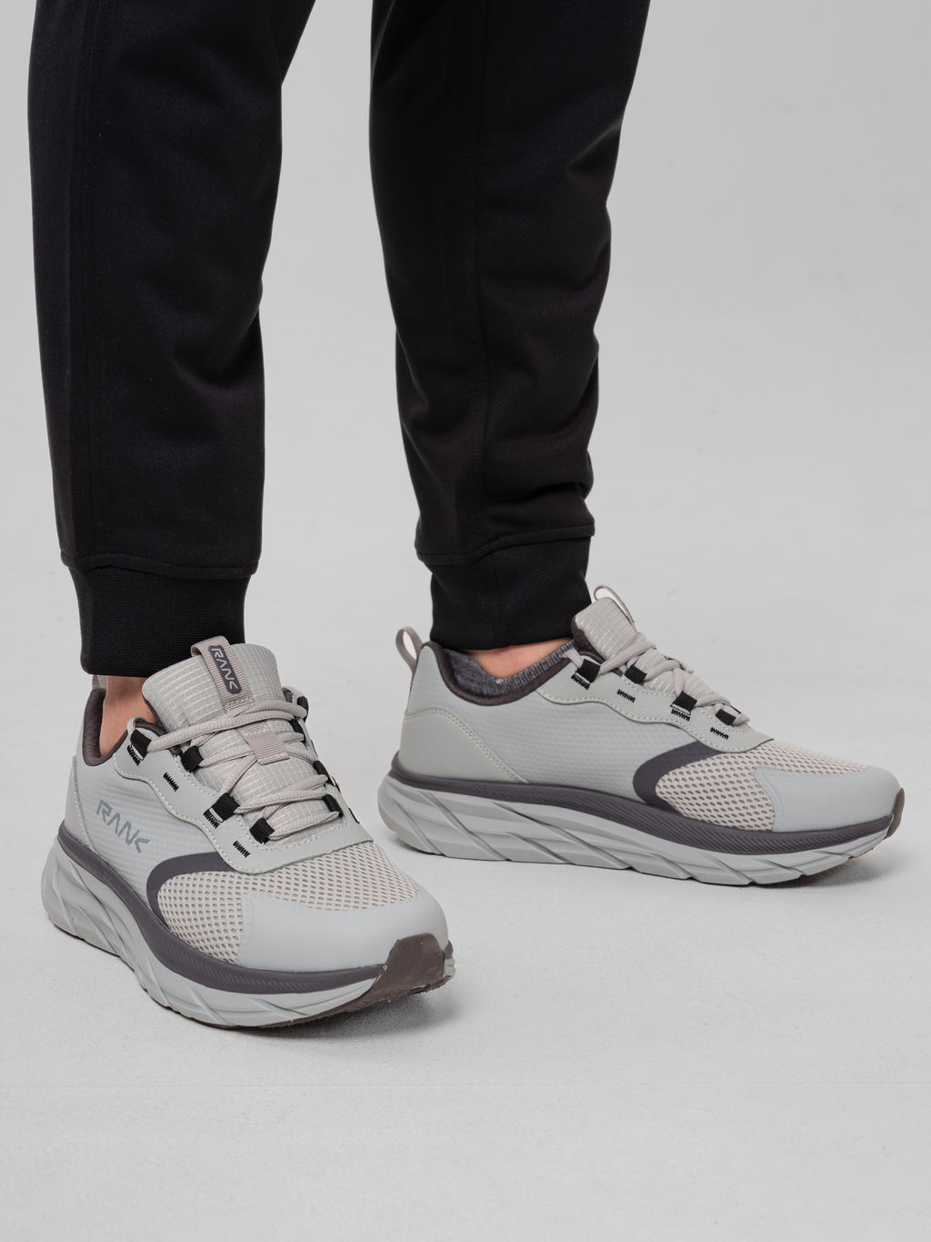 Кроссовки мужские