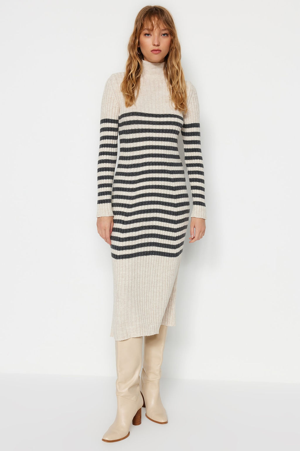 Tas Maxi Triko Cizgili Elbise TWOAW24EL00091