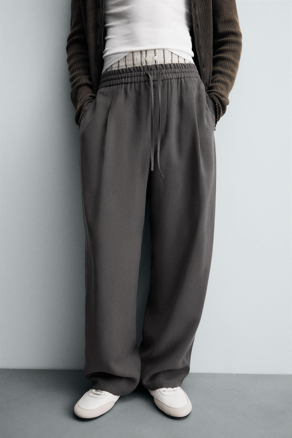 FLOWING TROUSERS WITH STITCHING - Zara фото 5