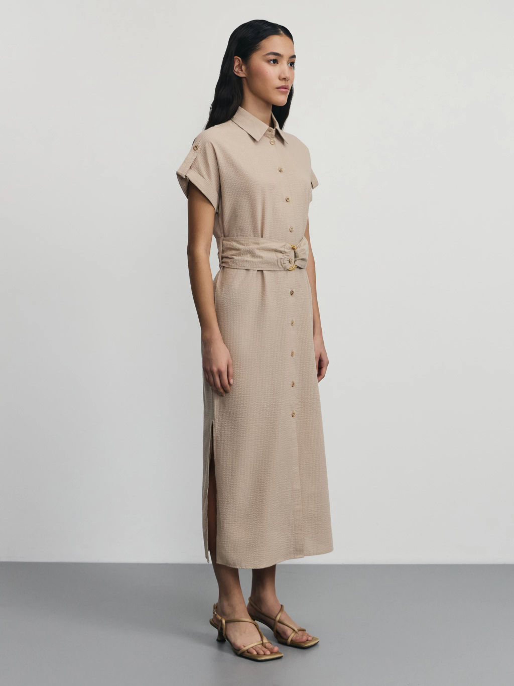 Платье миди из фактурной ткани на поясе / Zarina  фото 4