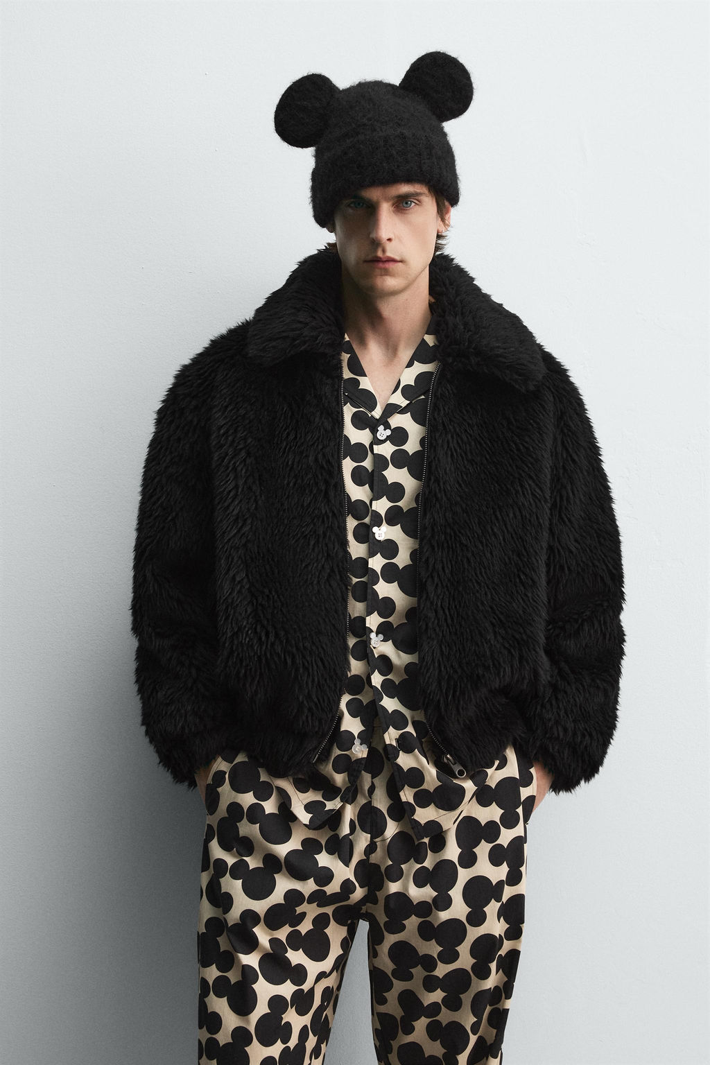 FAUX FUR JACKET HARRY LAMBERT FOR ZARA X DISNEY  фото 2