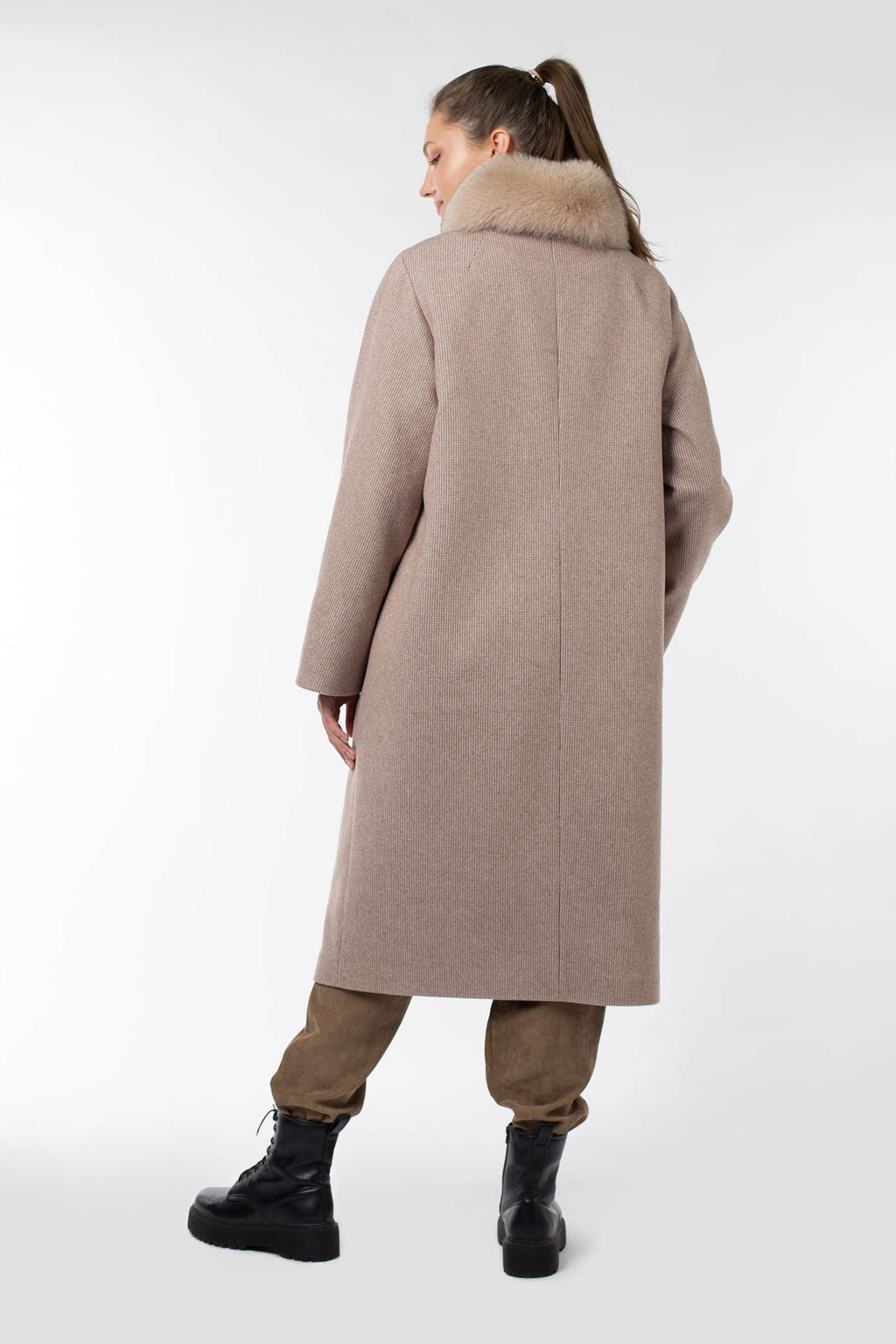 Мех натуральный (песец) Пальто утепленное Холлофайбер 300 - El podio фото 4