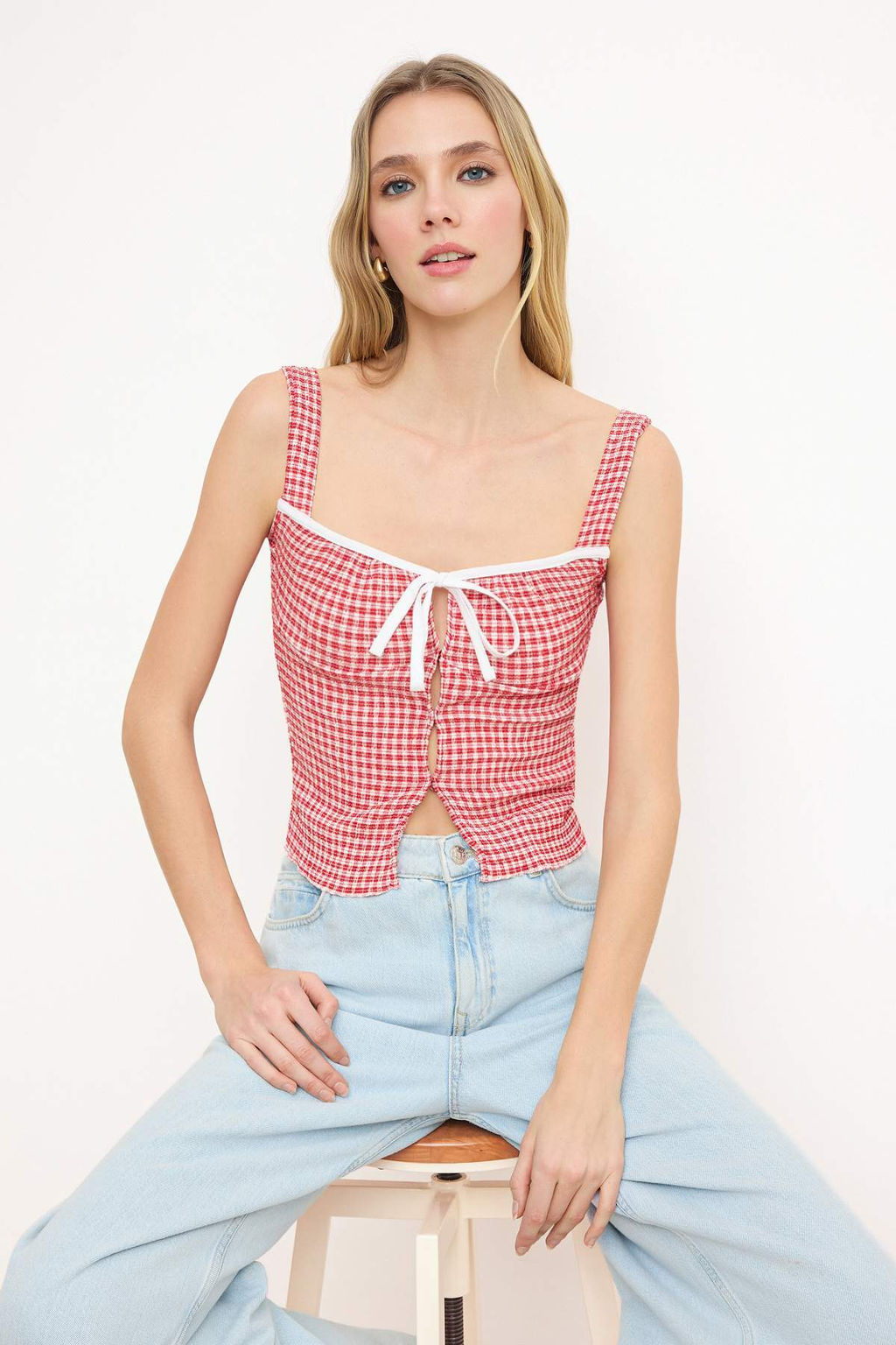 K?rm?z? Poti Kare Desenli Baglama Detayl? Esnek Orme Bluz TWOSS25BZ00234