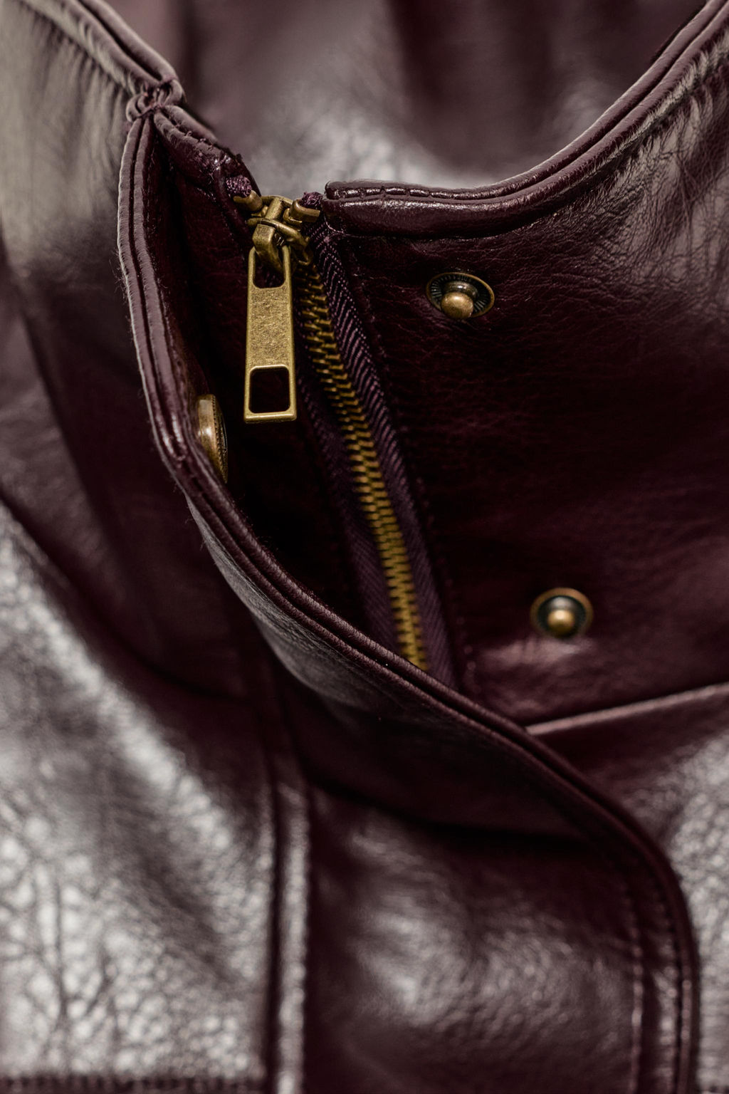 LEATHER EFFECT JACKET WITH PLEATS - Zara фото 13