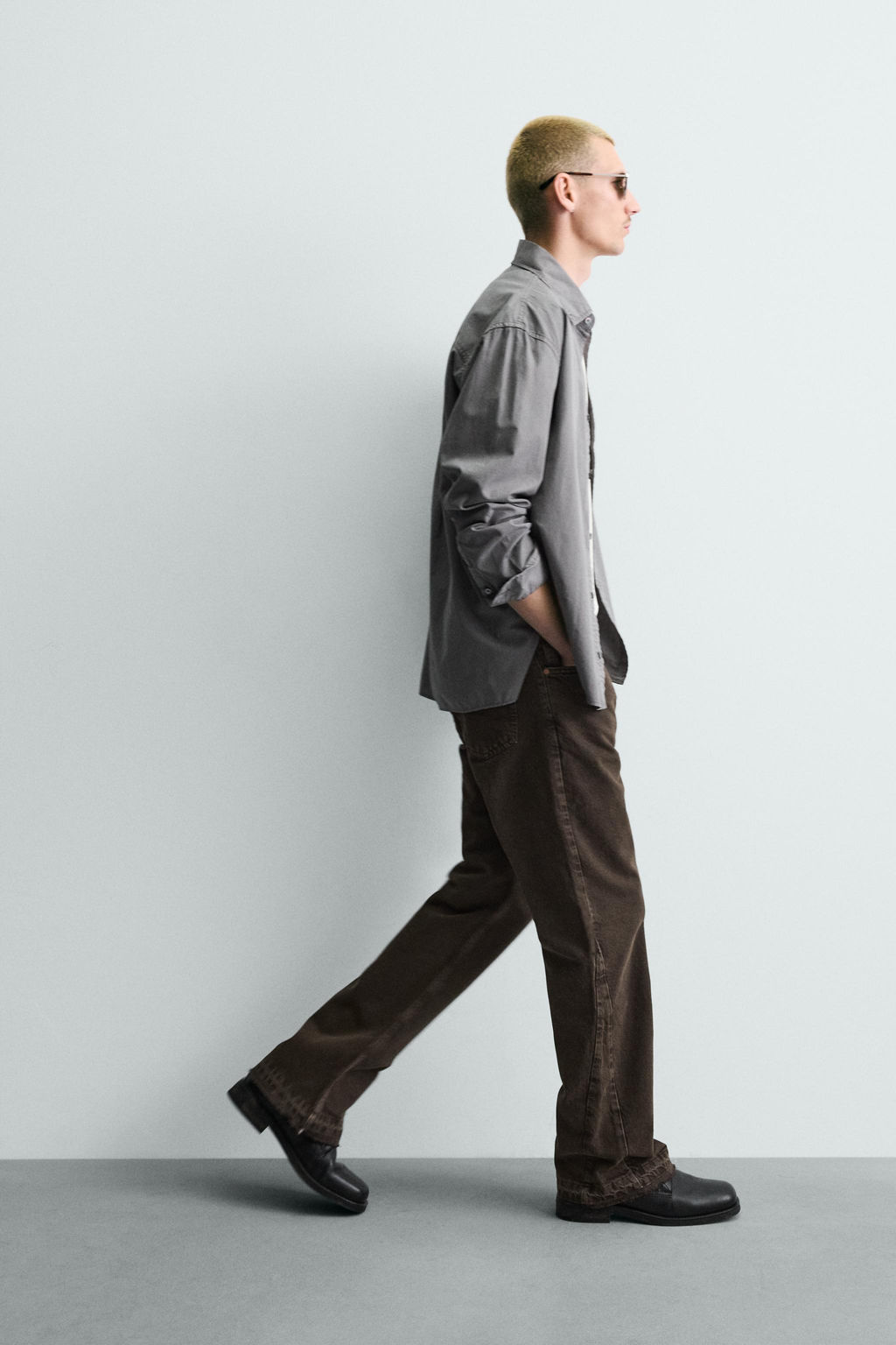 JEANS FLARE FIT ROTOS / Marr?n - Zara фото 6
