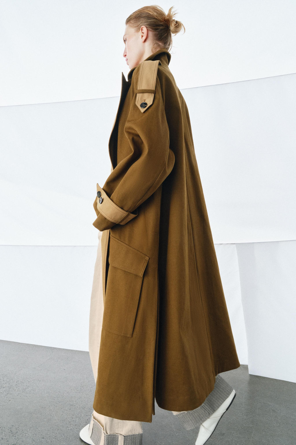 TRENCH LARGO COMBINADO ZW COLLECTION / Camel medio - Zara фото 7