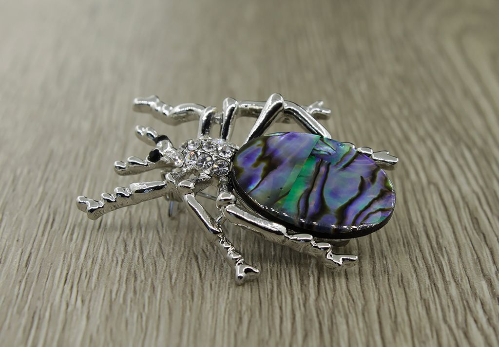 Брошь "Жук бронзовка" гелиотис