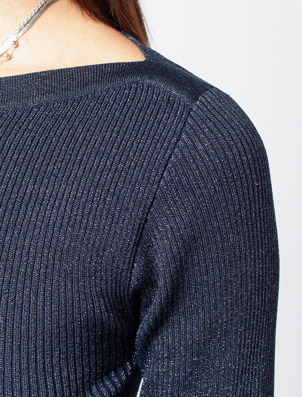 VILATTE / Джемпер фактурной вязки из вискозы с мягким люрексом фото 2