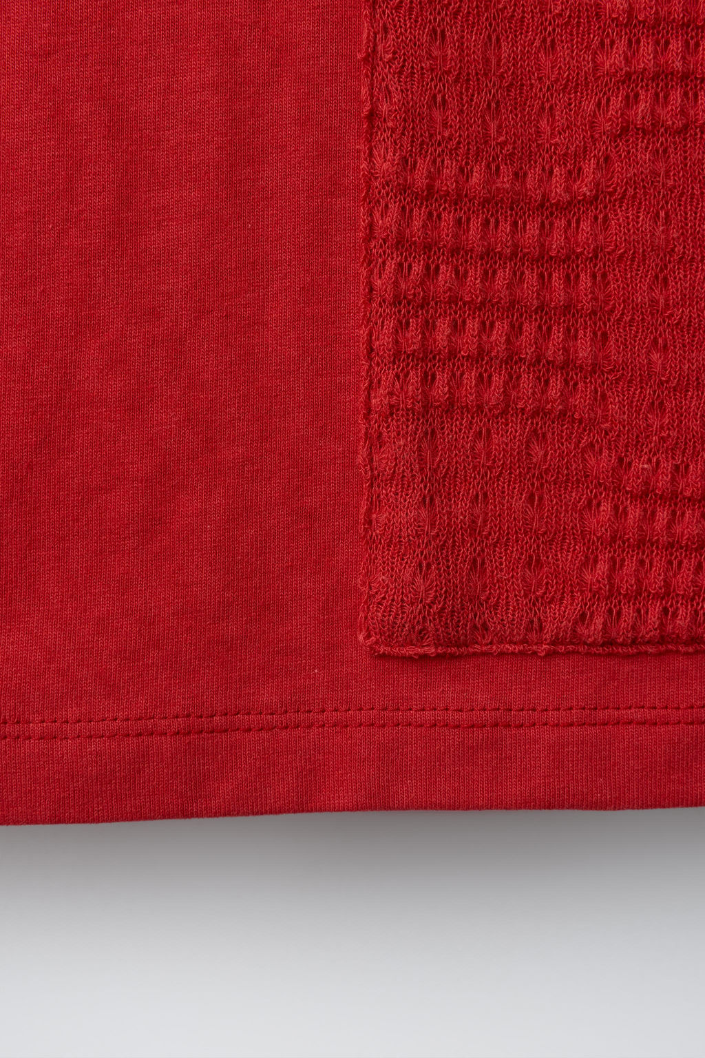 CAMISETA BOLSILLO PUNTO CROCHET / Rojo - Zara фото 5