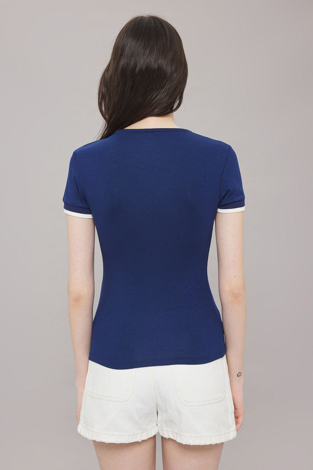 Trendyolmilla Ac?k Mavi Renk Bloklu Fitted/Vucuda Oturan Esnek Orme Bluz TWOSS25BZ00122  фото 12