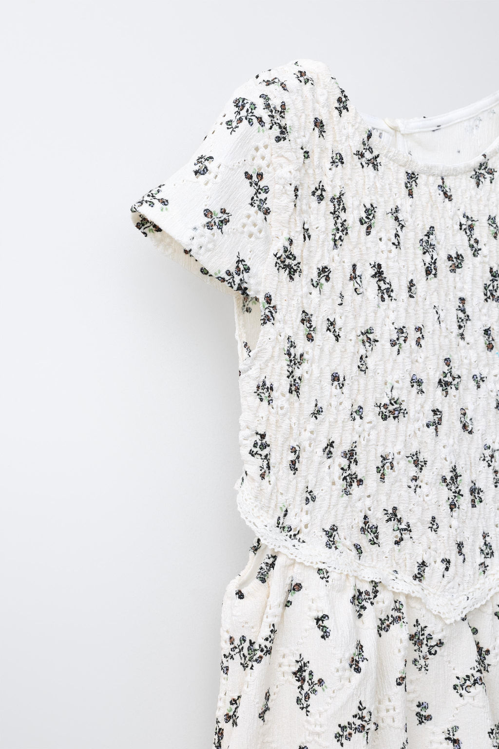 VESTIDO NIDO DE ABEJA FLORES / Negro / Crudo