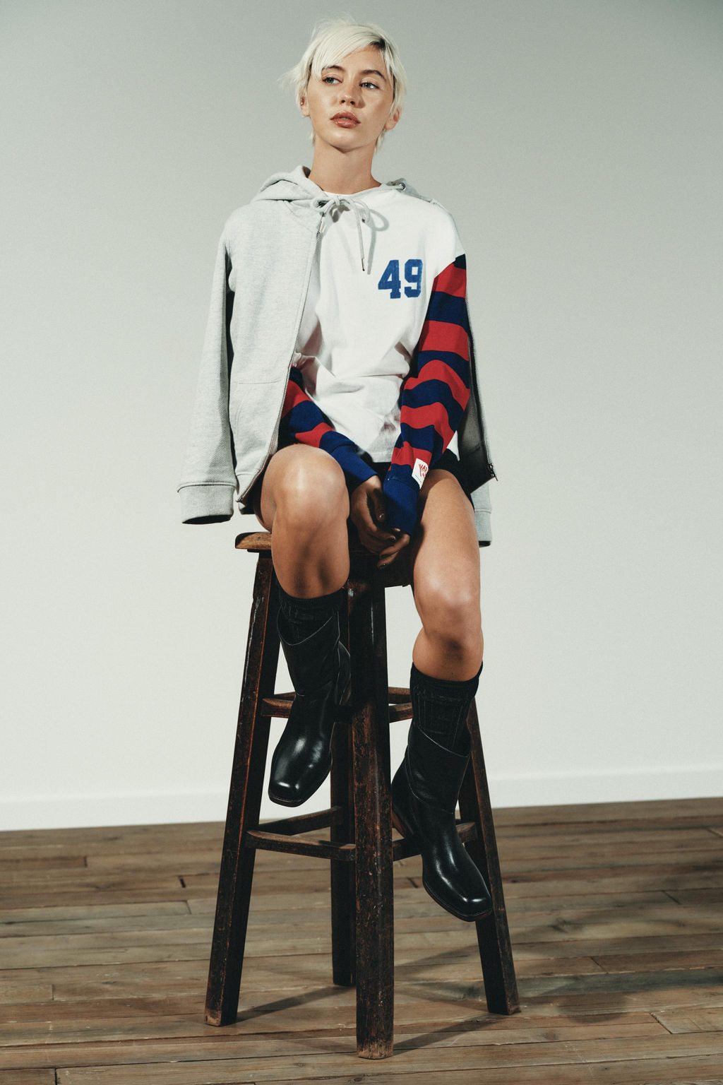 VARSITY STRIPED T-SHIRT