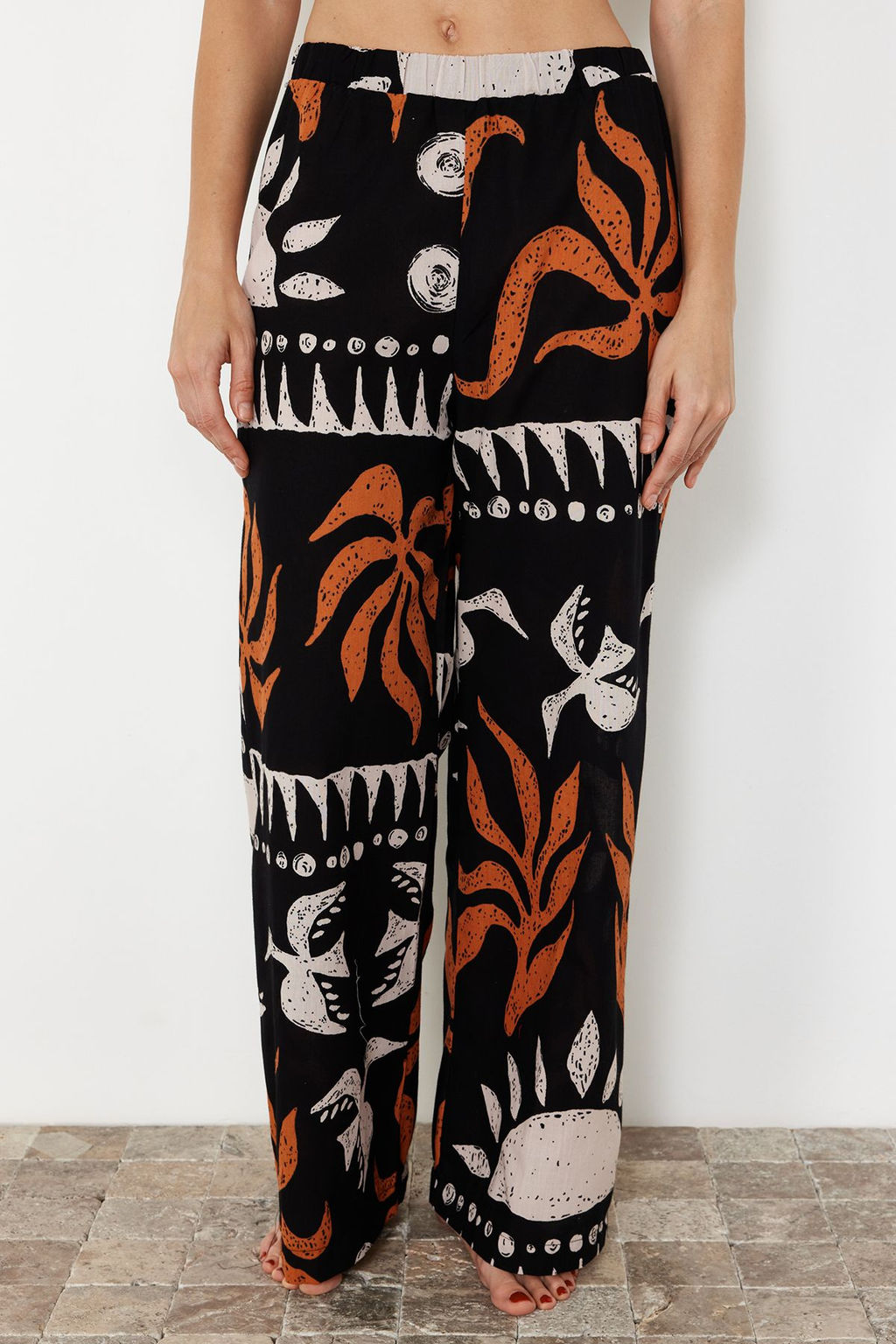 TRENDYOLMILLA Soyut Desenli Dokuma %100 Pamuklu Plaj Pantolon TBESS24PL00020 фото 5